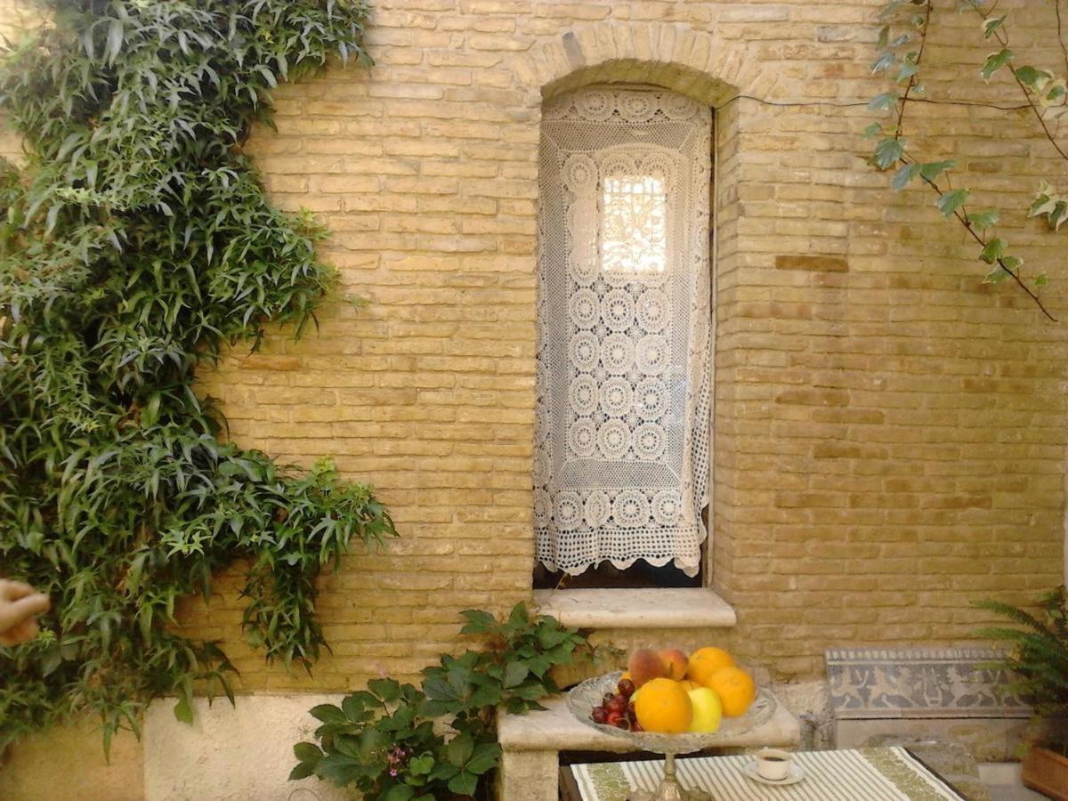 Le Foglie Di Acanto Lucera Exterior foto